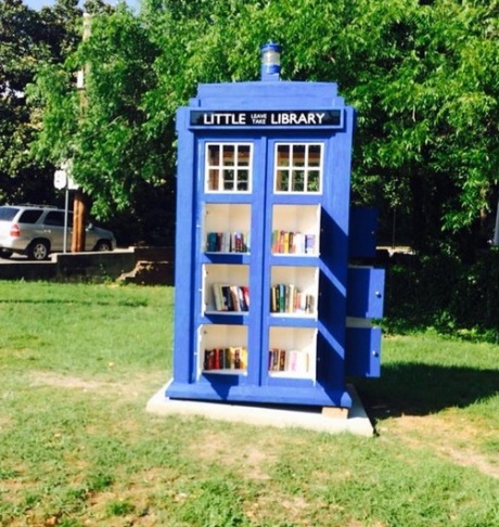 The TARDIS Little Free Library built by Christopher Marney. From www.littlefreelibrary.org